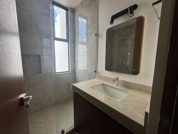 VENTA DE TOWN HOUSE MERIDA DE 3 NIVELES EN TEMOZON NORTE
