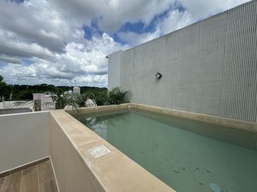 VENTA DE TOWN HOUSE MERIDA DE 3 NIVELES EN TEMOZON NORTE