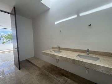 ESPECTACULAR CASA EN VENTA EN PRIVADA TAMORA EN CONKAL MÉRIDA
