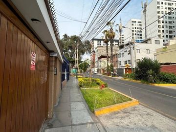 VENTA DE DEPARTAMENTO SURQUILLO VISTA A PARQUE 108M2