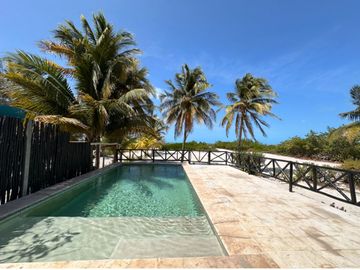 Casa Blanca. Beachfront house for sale in Sisal