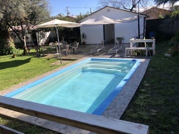 VENDE CASA CON TERRENO DE 750 M2 - 3 DORM, 2 BAÑOS, PISCINA EN  LO HERRERA SAN BERNARDO