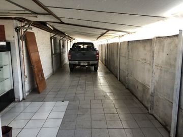 VENDE CASA CON TERRENO DE 750 M2 - 3 DORM, 2 BAÑOS, PISCINA EN  LO HERRERA SAN BERNARDO