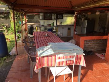 VENDE CASA CON TERRENO DE 750 M2 - 3 DORM, 2 BAÑOS, PISCINA EN  LO HERRERA SAN BERNARDO
