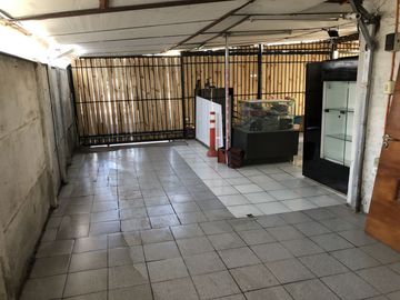 VENDE CASA CON TERRENO DE 750 M2 - 3 DORM, 2 BAÑOS, PISCINA EN  LO HERRERA SAN BERNARDO