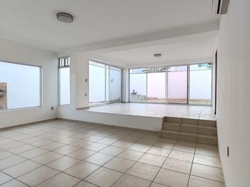CASA EN VENTA FRACCIONAMIENTO CAÑADA DEL REFUGIO, ZONA NORTE, LEON GTO.