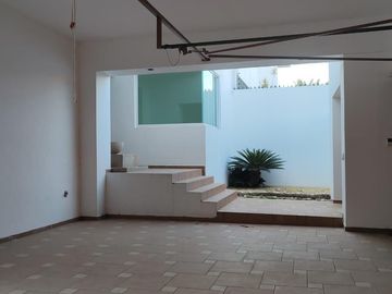 CASA EN VENTA FRACCIONAMIENTO CAÑADA DEL REFUGIO, ZONA NORTE, LEON GTO.