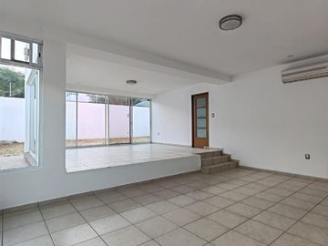 CASA EN VENTA FRACCIONAMIENTO CAÑADA DEL REFUGIO, ZONA NORTE, LEON GTO.
