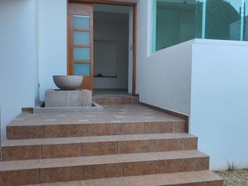 CASA EN VENTA FRACCIONAMIENTO CAÑADA DEL REFUGIO, ZONA NORTE, LEON GTO.