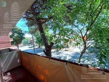 Departamento de 3 ambientes al frente! excelente zona!!
