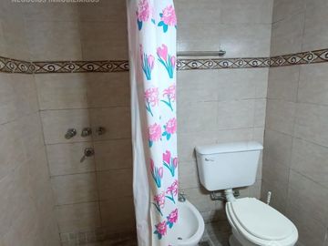 Departamento de 3 ambientes al frente! excelente zona!!