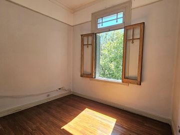 Venta Departamento de 3 ambientes Balvanera