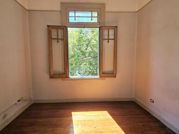 Venta Departamento de 3 ambientes Balvanera