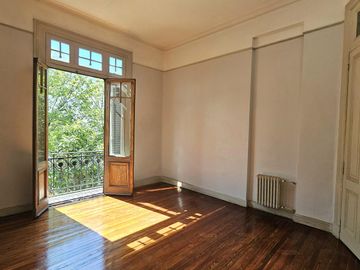 Venta Departamento de 3 ambientes Balvanera