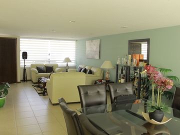 BELLA CASA EN CONDOMINIO HORIZONTAL CALIMAYA