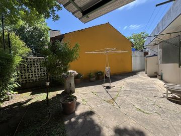 Oportunidad!Casa a reciclar en la mejor zona del Golf