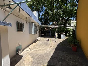 Oportunidad!Casa a reciclar en la mejor zona del Golf