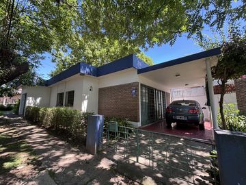 Oportunidad!Casa a reciclar en la mejor zona del Golf