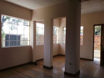 Terreno y edificación de venta en CUENCA SECTOR CRISTO REY