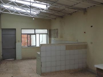 Terreno y edificación de venta en CUENCA SECTOR CRISTO REY