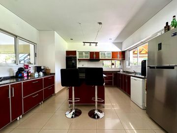 Casa - cuatro ambientes - Country Club Banco Provincia (Moreno)
