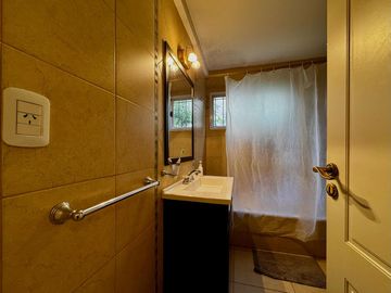 Casa - cuatro ambientes - Country Club Banco Provincia (Moreno)