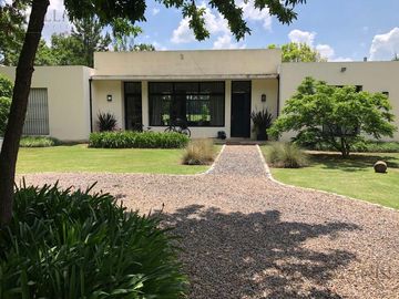 Casa en La Cañada Polo Club I Mallmann Propiedades
