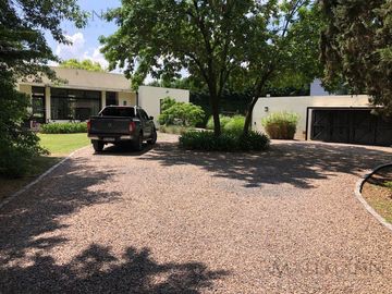 Casa en La Cañada Polo Club I Mallmann Propiedades