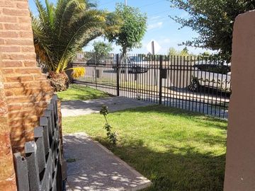 VENTA Casa Apta Crédito Excelente Ubicación Neuquen Capital