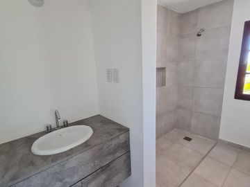 VENTA Casa Apta Crédito Excelente Ubicación Neuquen Capital