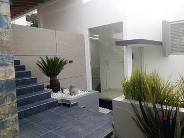 CASA EN VENTA BOSQUE ESMERALDA.