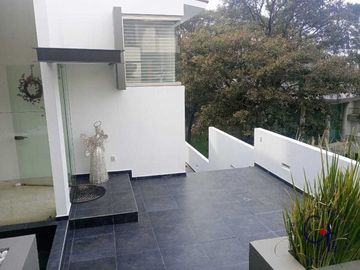CASA EN VENTA BOSQUE ESMERALDA.