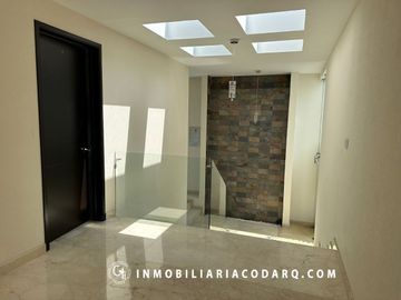 CASA EN VENTA BOSQUE ESMERALDA.