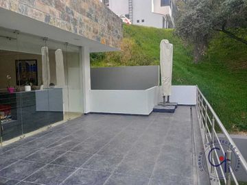 CASA EN VENTA BOSQUE ESMERALDA.