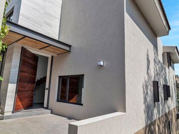 Exclusiva casa en venta en Naranjos, Rancho San Juan