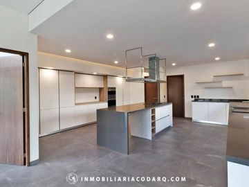 Exclusiva casa en venta en Naranjos, Rancho San Juan