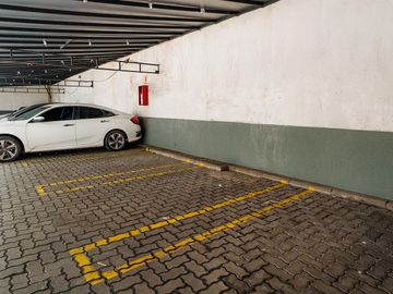3 ambientes con cochera en la Imprenta