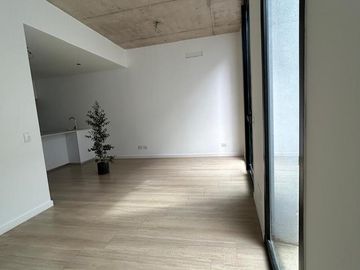 Monoambiente con patio - Jardin