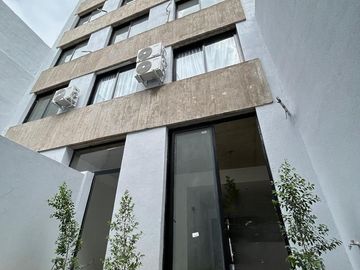 Monoambiente con patio - Jardin