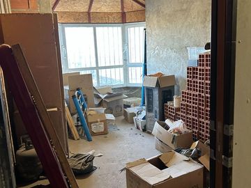 VENDE CASA A TERMINAR CON OFICINAS