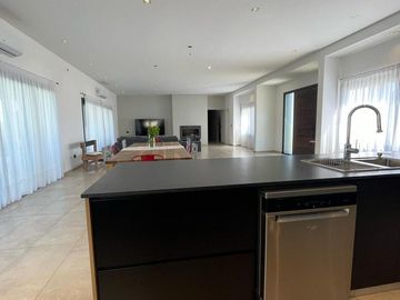 Casa en  Fincas Golf