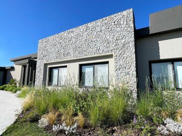 Casa en  Fincas Golf