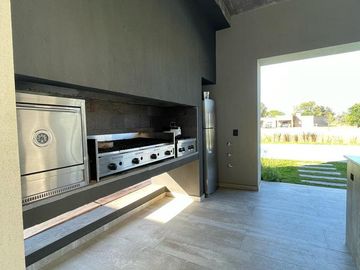 Casa en  Fincas Golf