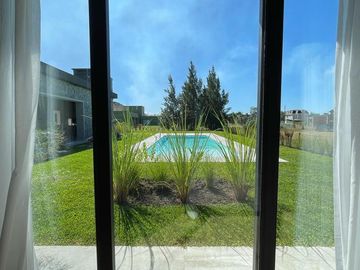 Casa en  Fincas Golf