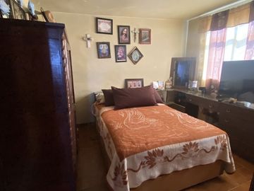 CASA EN VENTA SANTA CLARA, EN ESQUINA, CUENTA CON LOCALES.