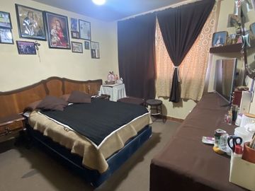 CASA EN VENTA SANTA CLARA, EN ESQUINA, CUENTA CON LOCALES.