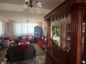 CASA EN VENTA SANTA CLARA, EN ESQUINA, CUENTA CON LOCALES.