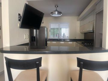 | Preciosa casa amueblada, en venta. |