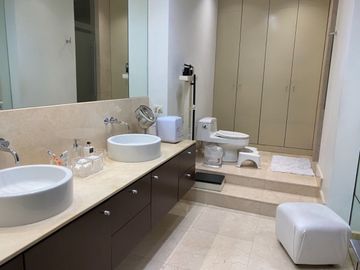 Venta Exclusivo Departamento amueblado y equipado de Lujo 365 m2 , San Pedro