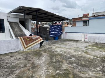 Villaflora, Casa  y 2 Locales en Venta, 280m2, 8 Habitaciones